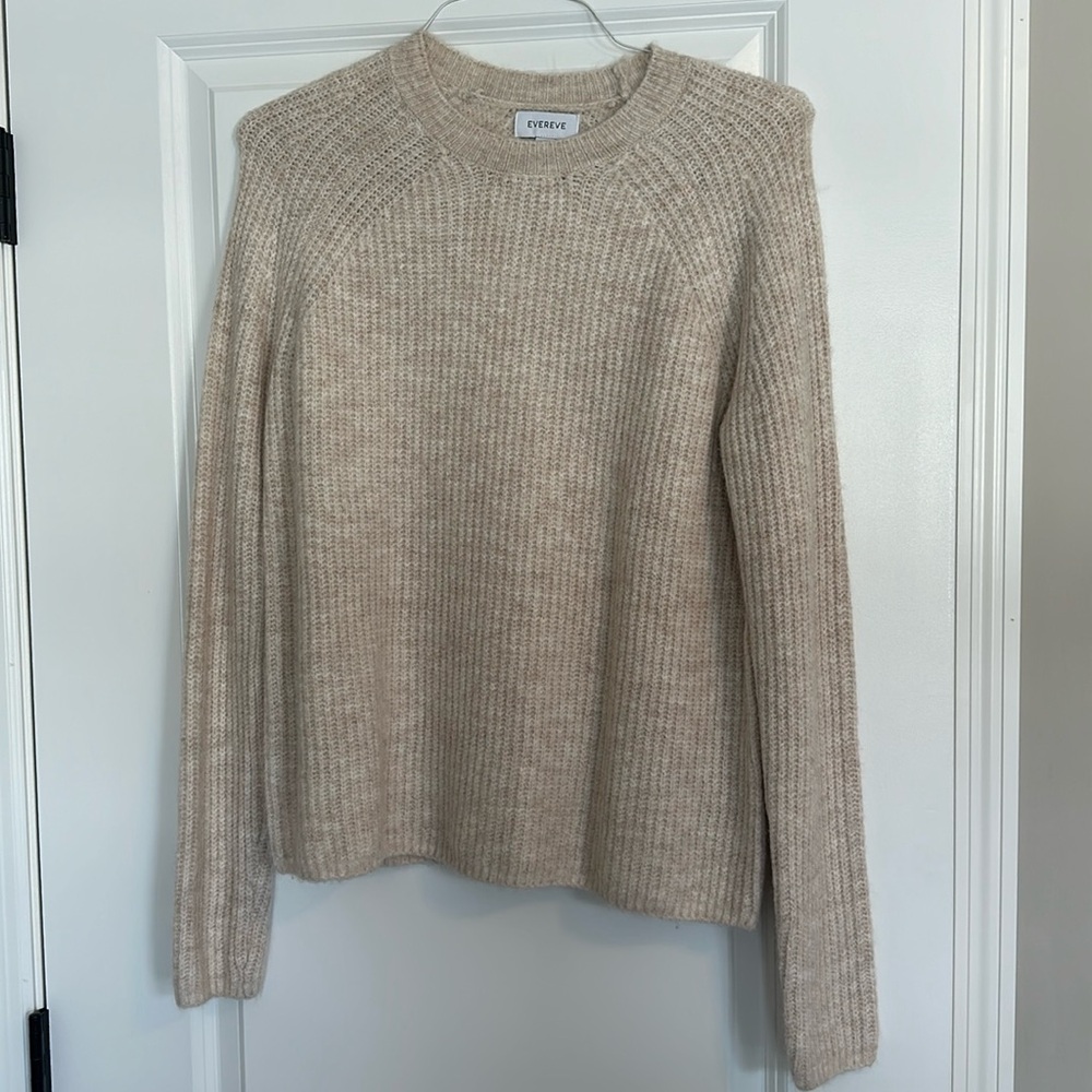 Evereve Cream cable knit sweater
